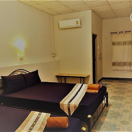 Eidi Homestay Nong Kung Si ภายนอก รูปภาพ