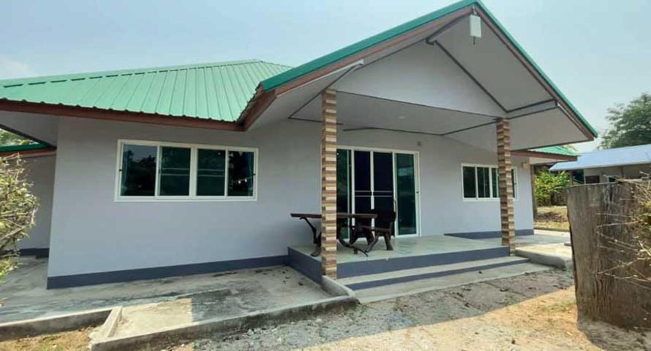 Eidi Homestay Nong Kung Si ภายนอก รูปภาพ