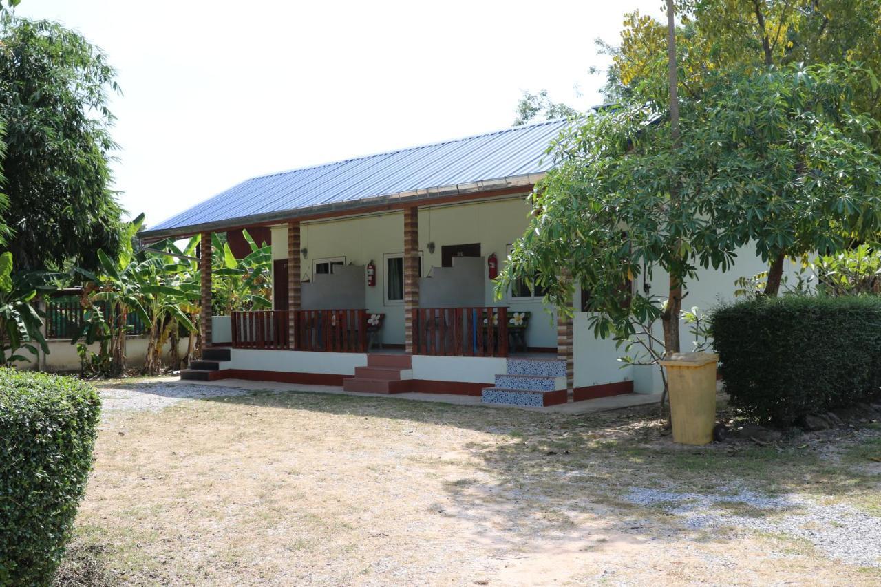 Eidi Homestay Nong Kung Si ภายนอก รูปภาพ
